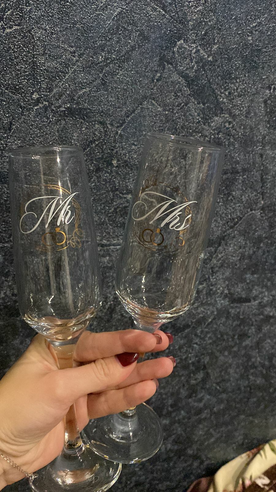 Фотография покупателя товара Набор бокалов для шампанского «Мистер и Мисс», 2 штуки, 200 мл., тип нанесения рисунка: деколь