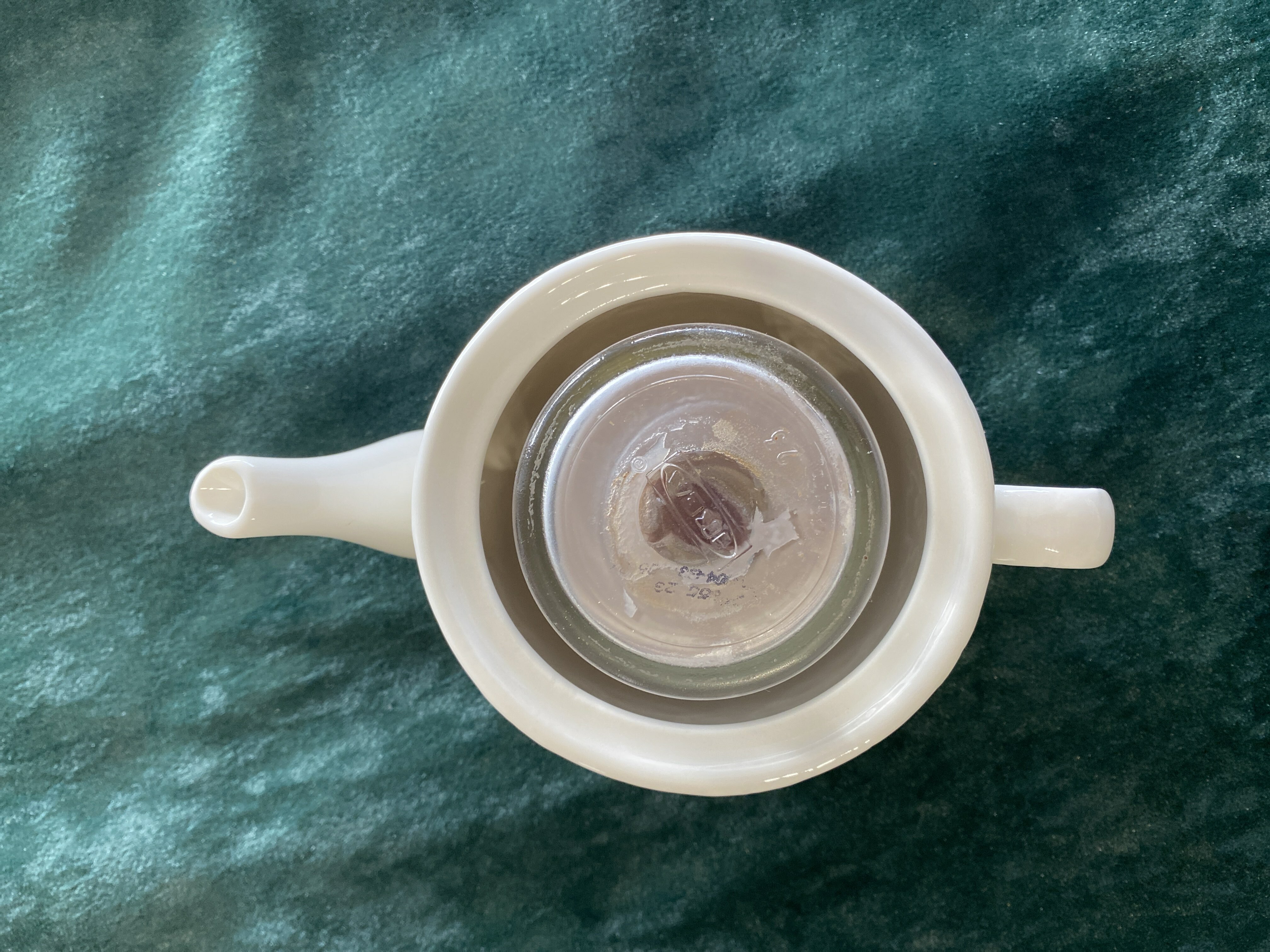Фотография покупателя товара Набор фарфоровый чайный Доляна «Эстет. Орнамент», 3 предмета: чайник 400 мл, 2 кружки 280 мл, цвет белый