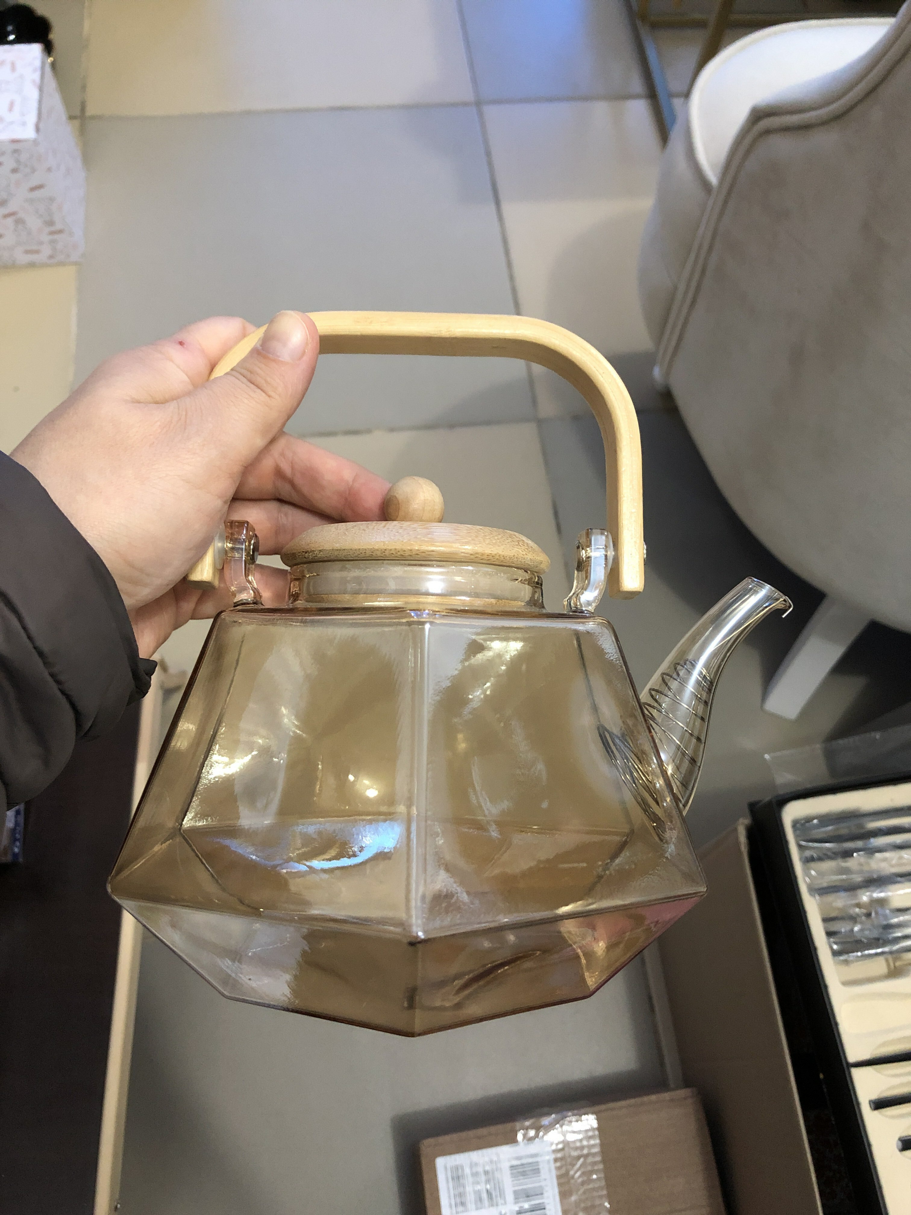 Фотография покупателя товара Чайник стеклянный заварочный с бамбуковой крышкой и металлическим фильтром «Октогон», 1,2 л, цвет золотой - Фото 2