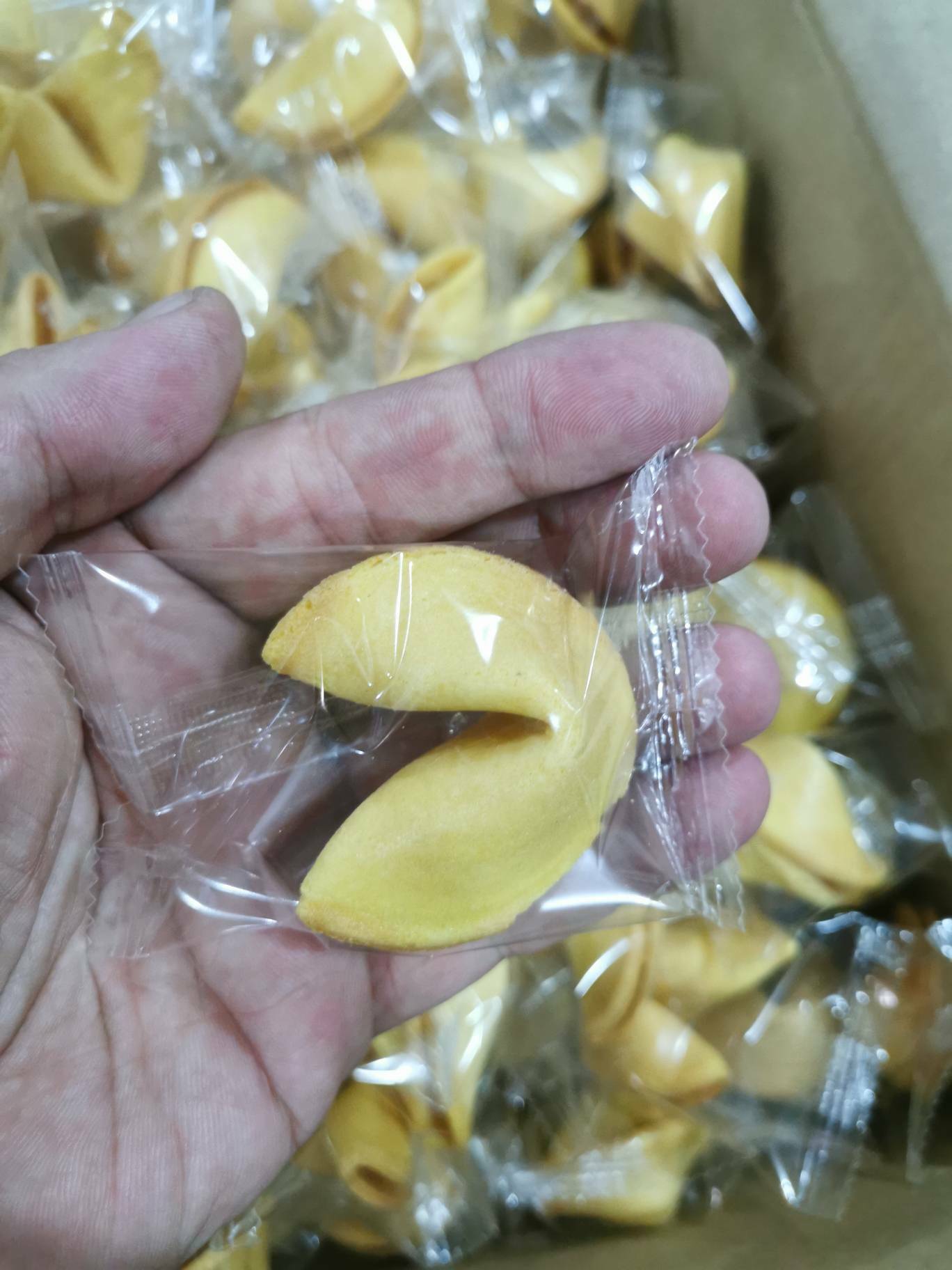 Фотография покупателя товара Набор печенье песочное с предсказаниями "Стандарт", 500 шт., 3 кг - Фото 1