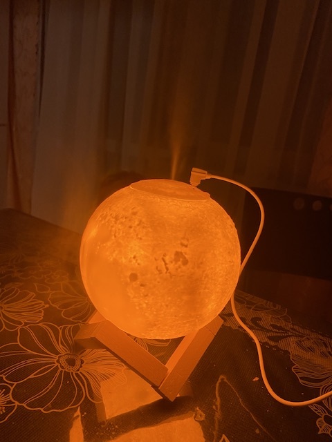 Фотография покупателя товара Увлажнитель-ночник Luazon HM-4, ультразвуковой "Луна", 2 Вт, 0.8 л, от USB - Фото 5