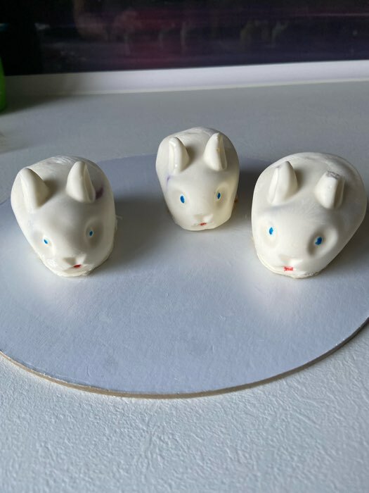 Фотография покупателя товара Форма для муссовых десертов и выпечки KONFINETTA «Кролик», силикон, 29×17,2×4,3 см, 6 ячеек (8,5×5,5), цвет белый - Фото 9