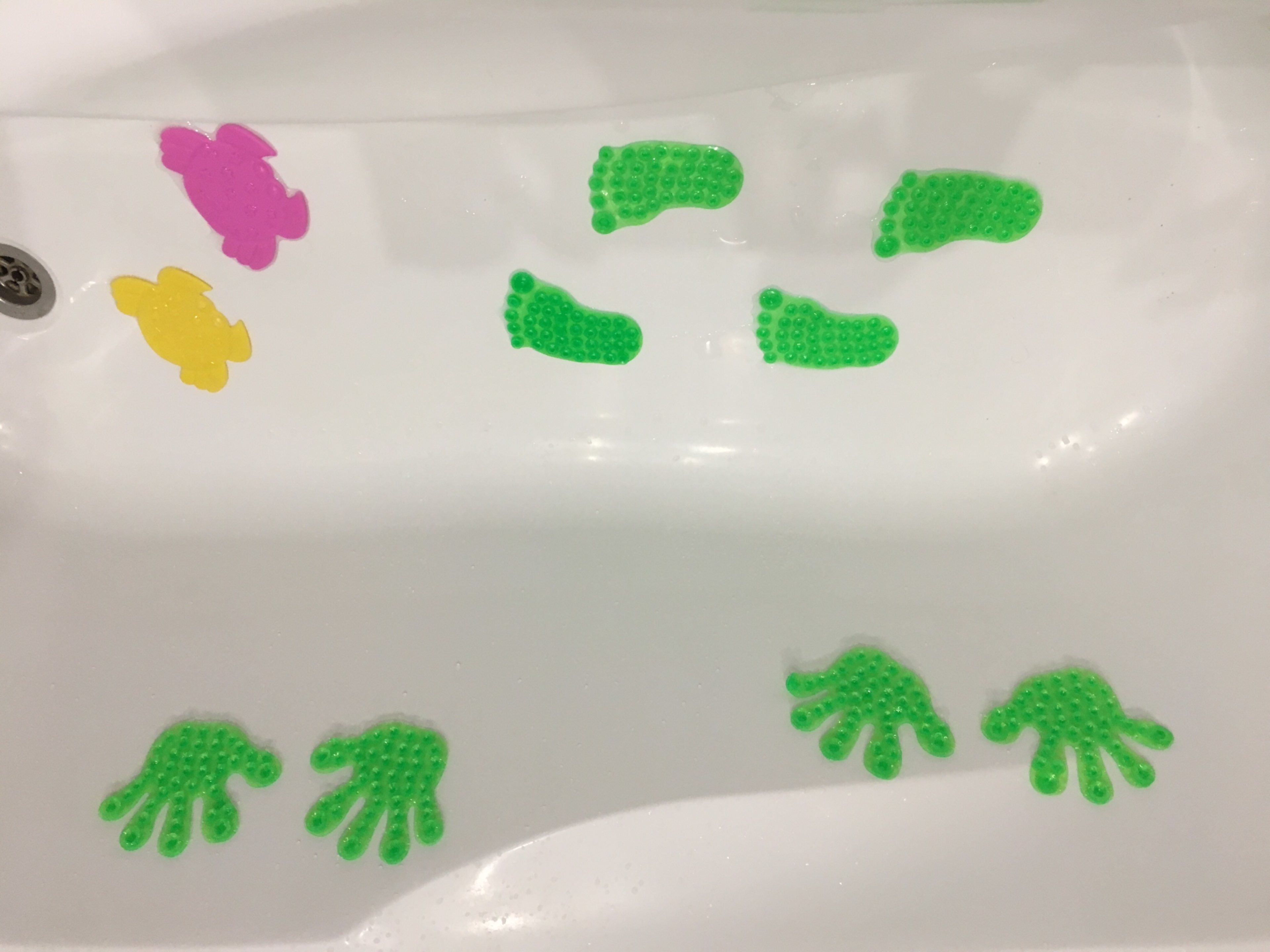 Фотография покупателя товара Мини-коврик для ванны «Нога», 7,5×12 см, цвет МИКС - Фото 8