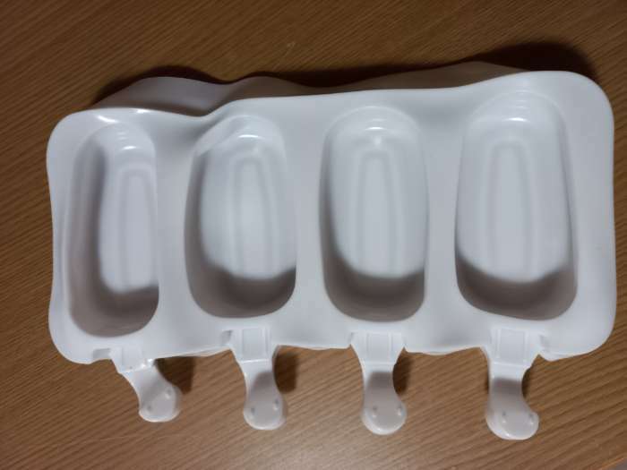 Фотография покупателя товара Форма для мороженого «Эскимо классика», силикон, 25,8×14,6×2,6 см, 4 ячейки, цвет МИКС - Фото 57