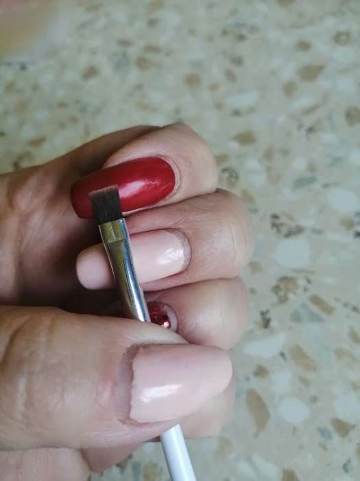 Фотография покупателя товара Кисть для дизайна и наращивания ногтей, прямая, плоская, 17,5 см, d - 0,5 см, цвет белый - Фото 5
