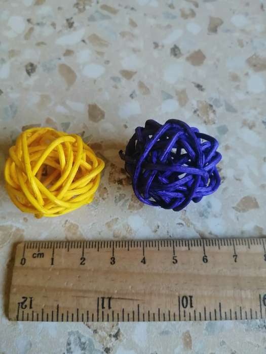 Фотография покупателя товара Набор из 2 плетёных шариков из лозы без бубенчиков, 3 см, фиолетовый/желтый