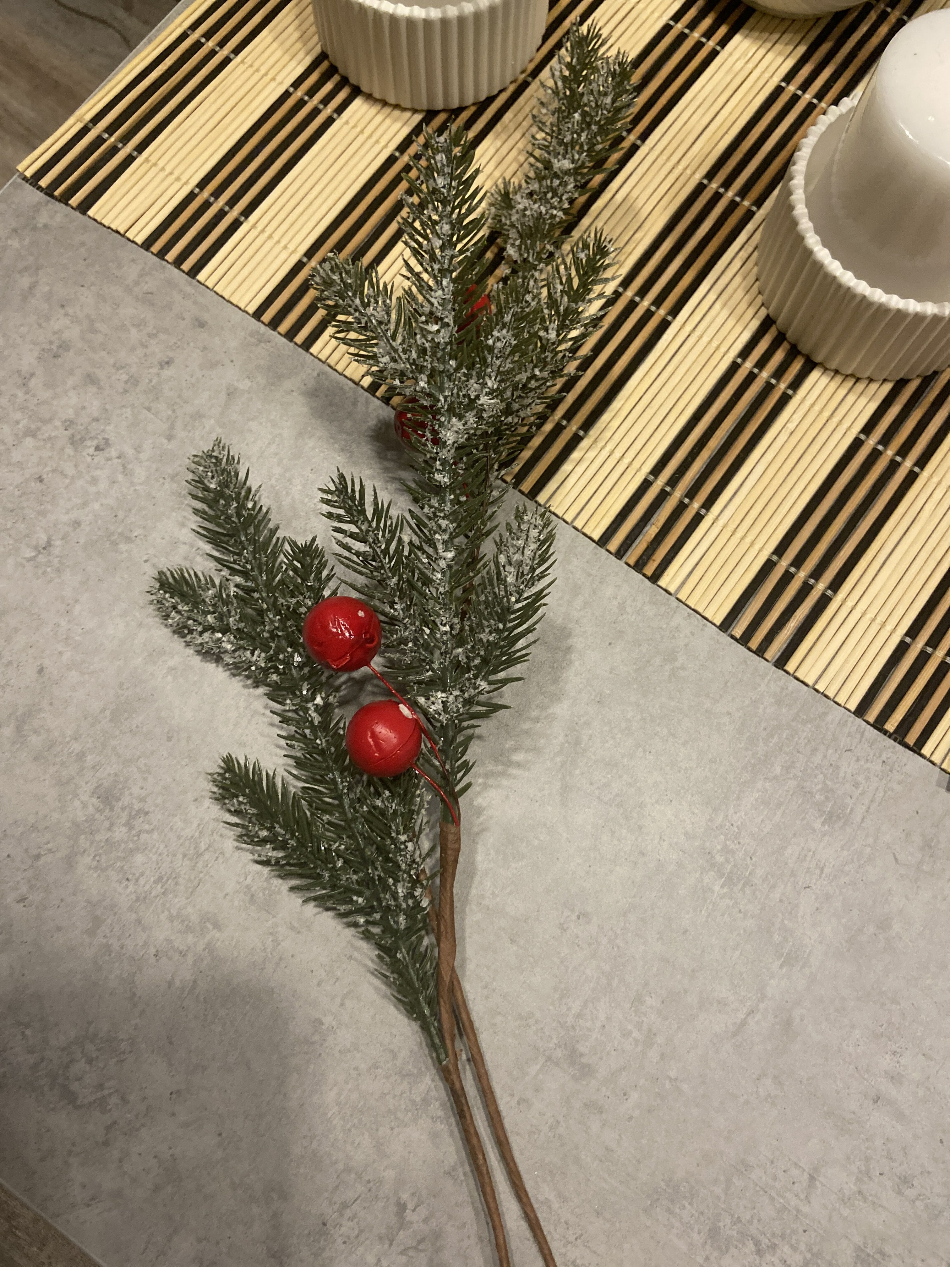 Фотография покупателя товара Декор "Зимние мечты" ягоды на снежной ели, 50 см