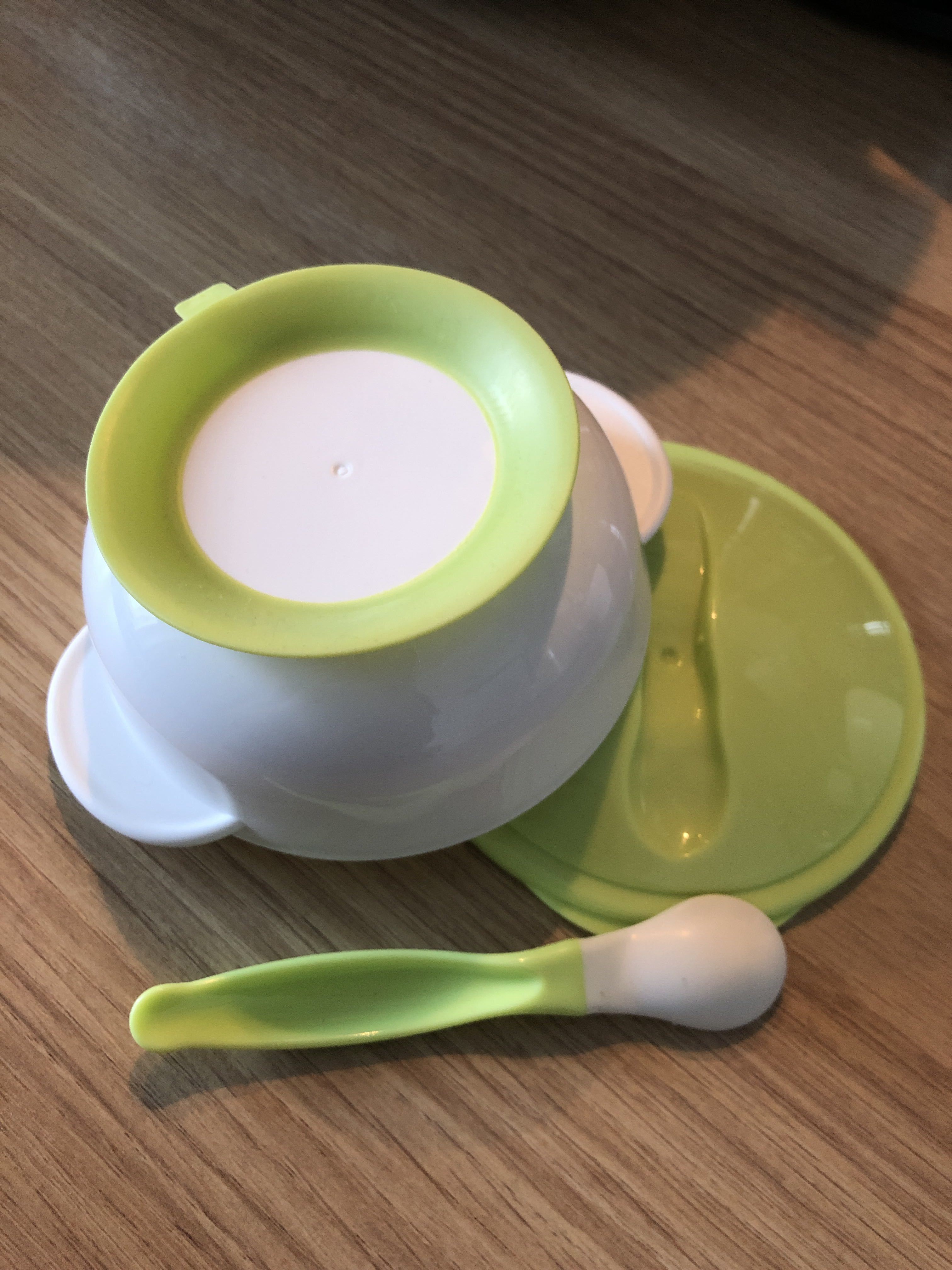Фотография покупателя товара Набор детской посуды, 3 предмета: тарелка на присоске, крышка, ложка, цвет розовый - Фото 5
