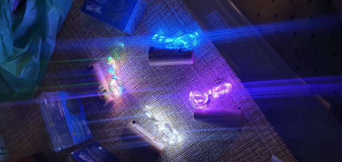 Фотография покупателя товара Гирлянда «Нить» 1 м роса с пробкой, IP20, серебристая нить, 10 LED, свечение тёплое белое, LR44х3 - Фото 88