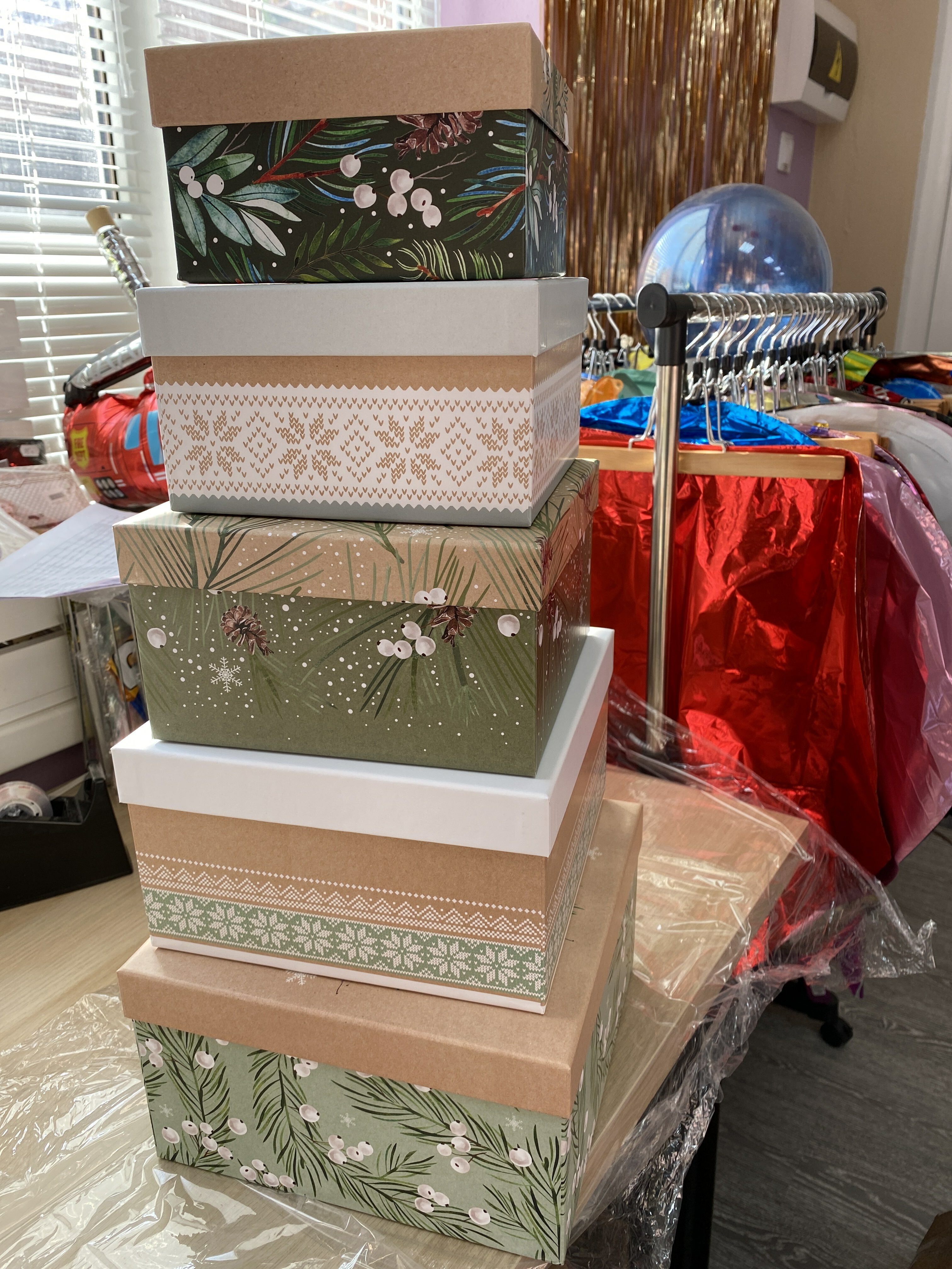 Фотография покупателя товара Набор подарочных коробок 5 в 1 «Зимний», 14 х 14 х 8 - 22 х 22 х 12 см, Новый год