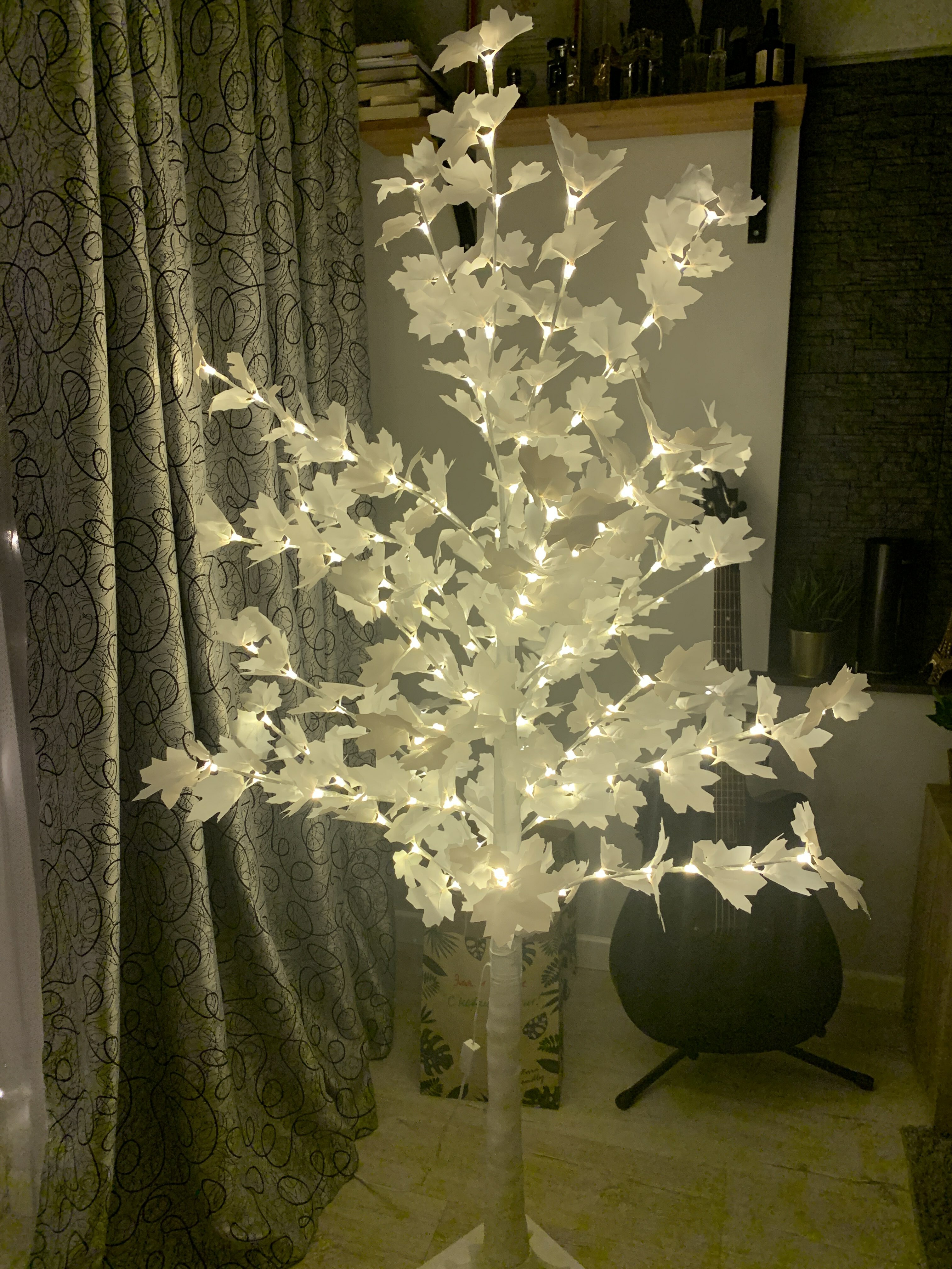 Фотография покупателя товара Светодиодное дерево «Клён белый» 1.6 м, 160 LED, постоянное свечение, 220 В, свечение тёплое белое - Фото 4