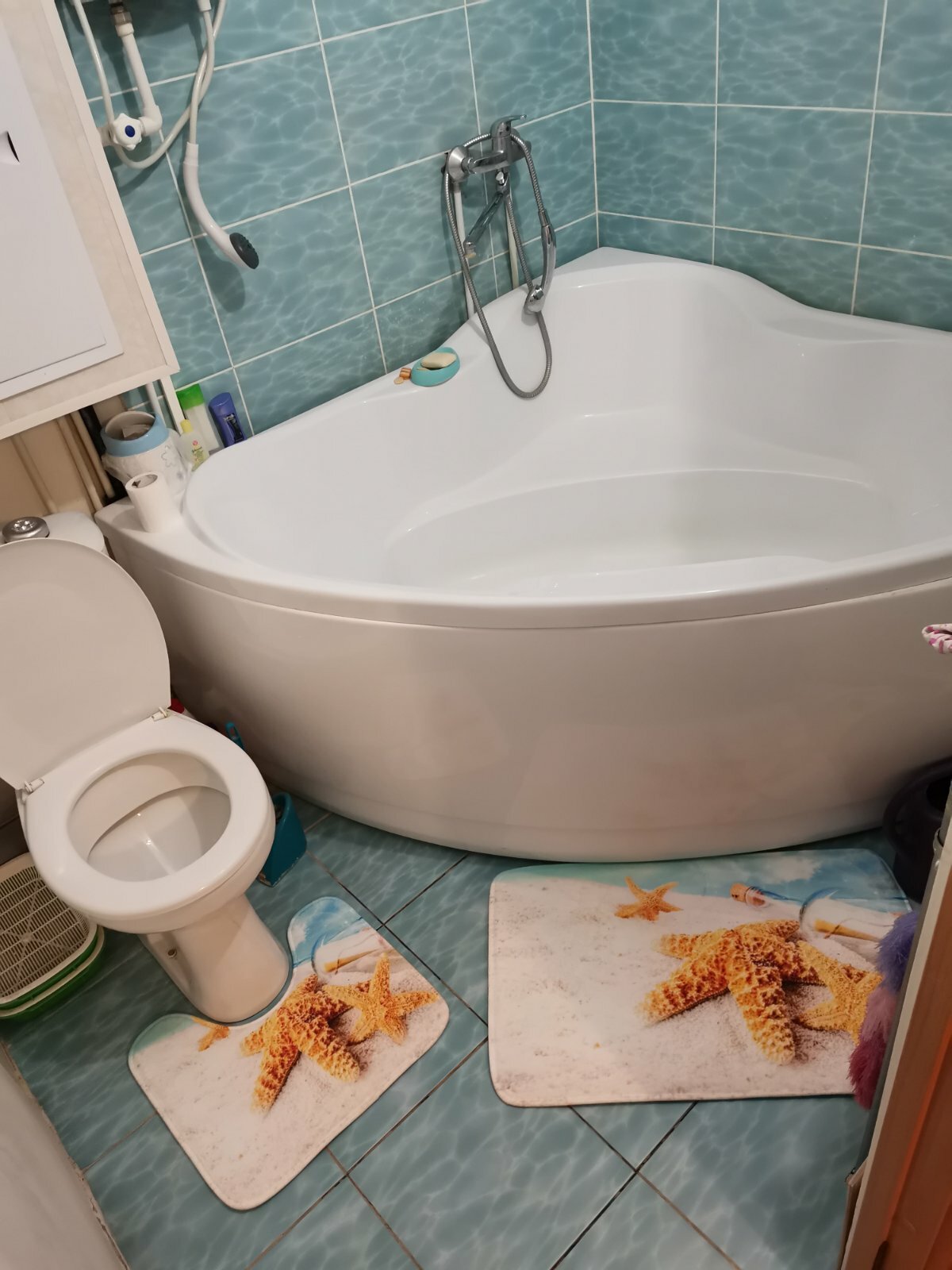 Фотография покупателя товара Набор ковриков для ванной и туалета Доляна «Звёзды на песке», 2 шт, 37×45, 45×75 см - Фото 1