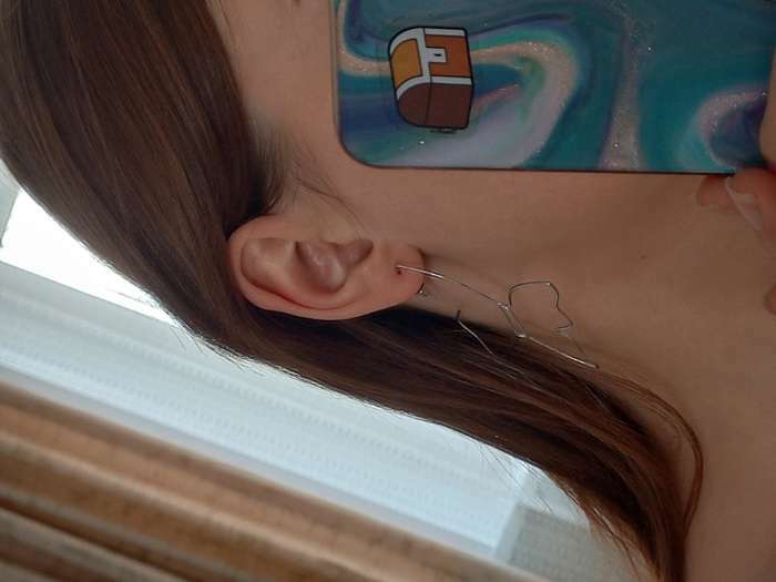 Фотография покупателя товара Набор серьги и каффы «Цацки» бабочки контурные, чёрно-белый в золоте - Фото 1