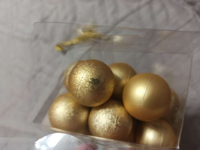 Фотография покупателя товара Набор шаров пластик d-3 см, 24 шт "Классика блеск ассорти" золото