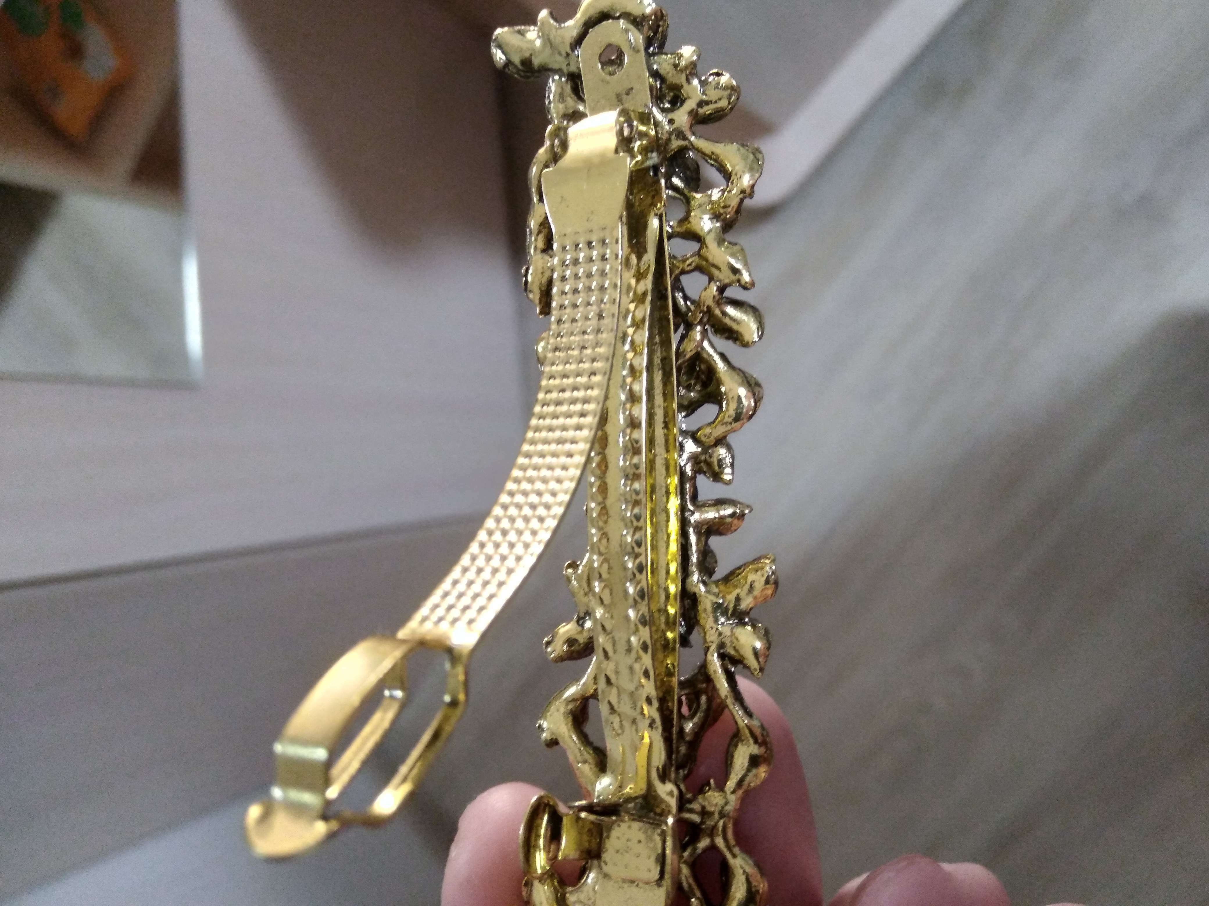 Фотография покупателя товара Заколка-автомат для волос "Ажурные веточки" 2,3х8,5 см, золото