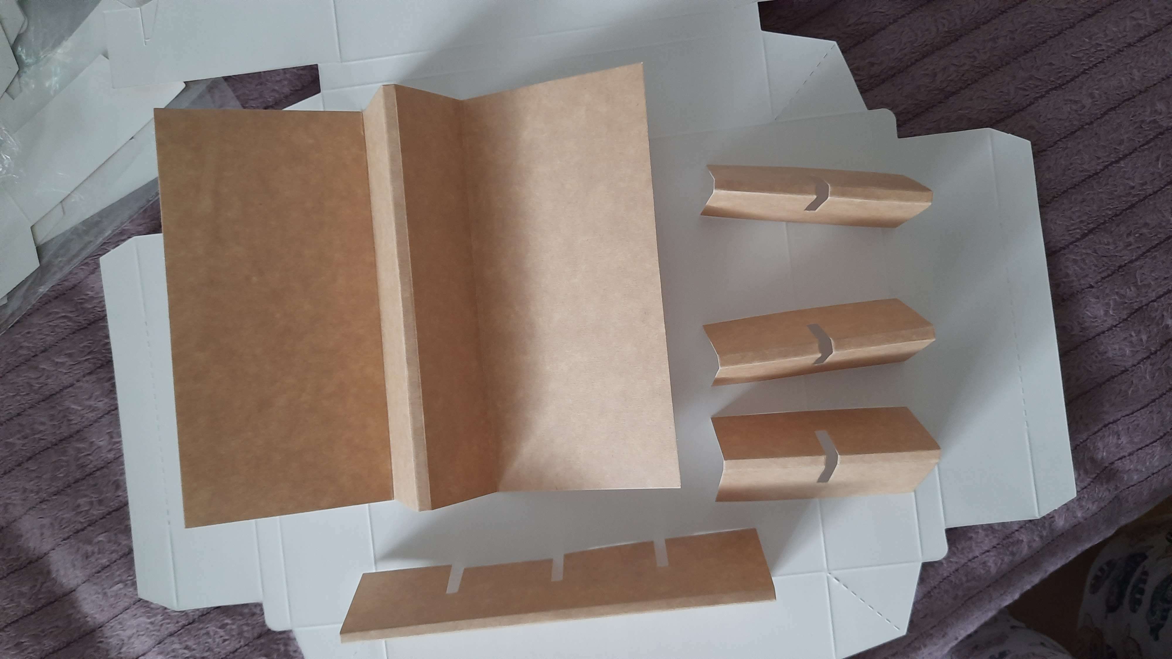 Фотография покупателя товара Коробка складная под 8 конфет + шоколад, крафт, 17,7 х 17,8 х 3,8 см - Фото 8