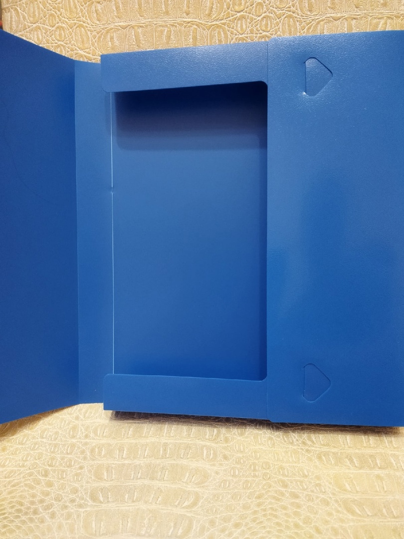 Фотография покупателя товара Папка на резинке А5, 500 мкм, Calligrata, корешок 30 мм, тиснение "песок", синяя