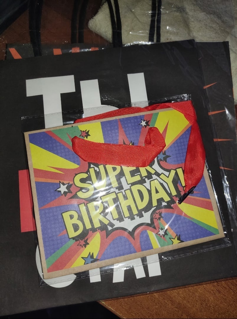 Фотография покупателя товара Пакет подарочный крафтовый горизонтальный, упаковка, «Super birthday», S 15 х 12 х 5,5 см - Фото 1