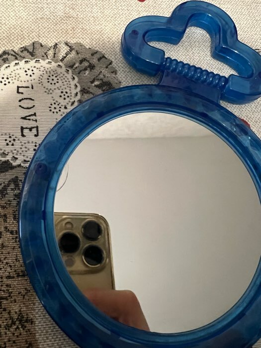 Фотография покупателя товара Зеркало складное-подвесное, с рамкой под фотографию, d зеркальной поверхности 8,5 см, цвет МИКС - Фото 2