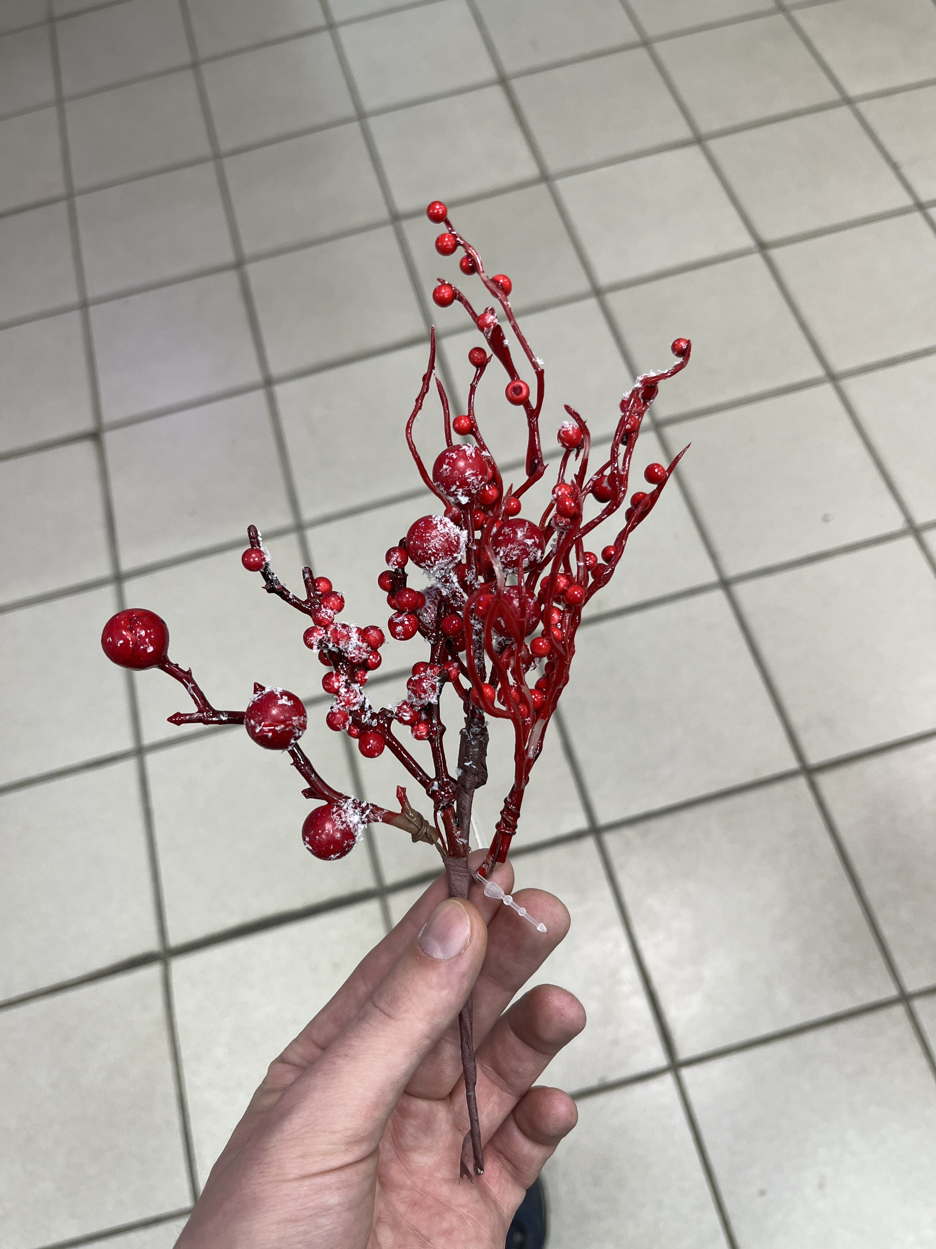 Фотография покупателя товара Декор "Зимнее очарование" подмёрзшие ягоды, 25 см - Фото 4