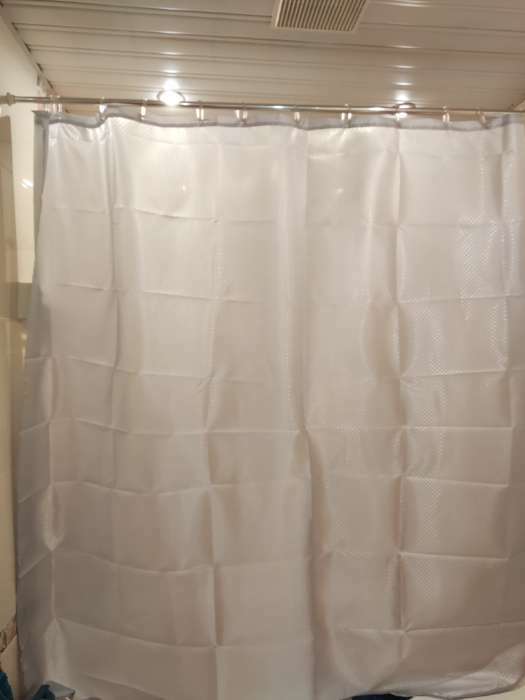 Фотография покупателя товара Штора для ванны Доляна «Орион», 180×180 см, полиэстер, цвет серебряный - Фото 2