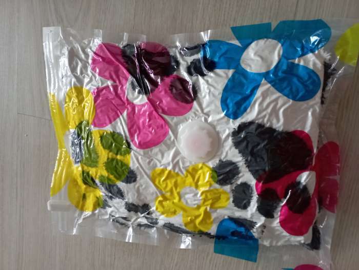 Фотография покупателя товара Вакуумный пакет для хранения вещей Доляна, 50×60 см, с рисунком, МИКС - Фото 4