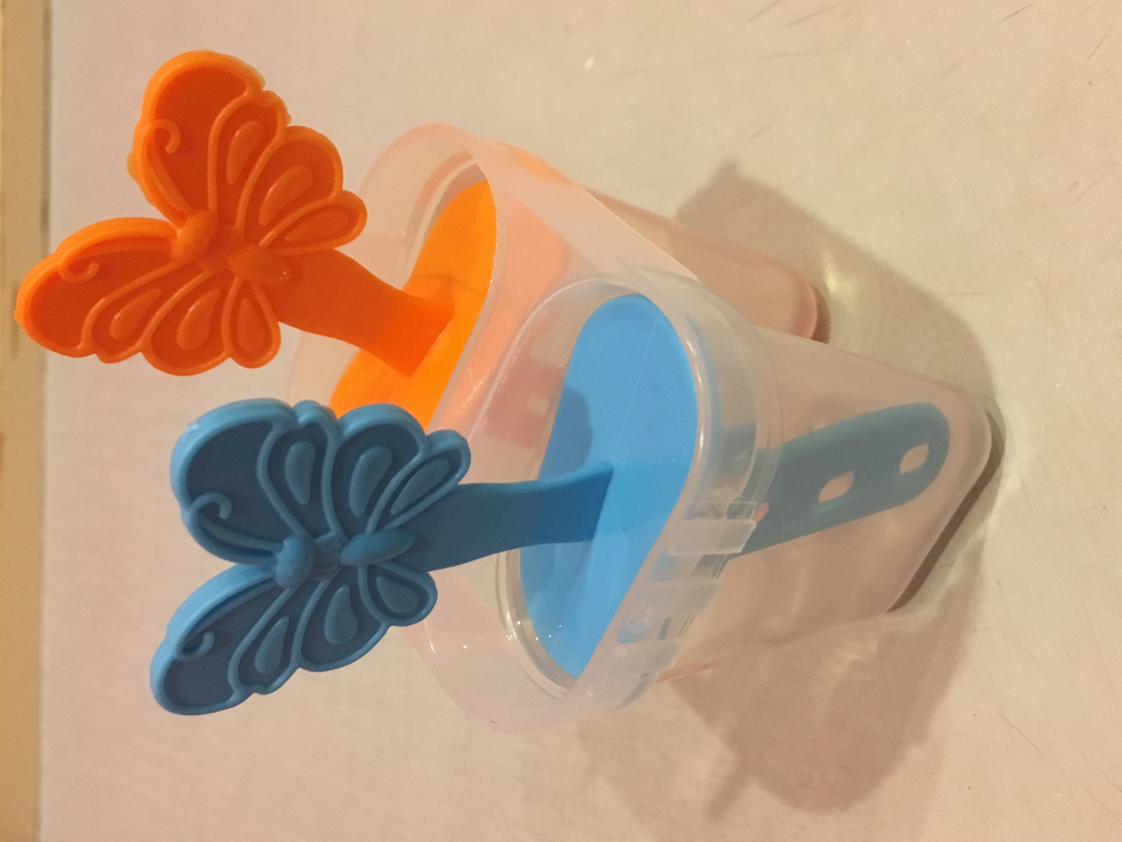 Фотография покупателя товара Форма для мороженого «Бабочки», 15×5×12, 4 ячейки, цвет МИКС - Фото 1