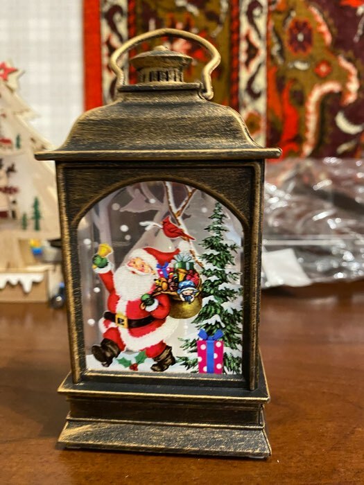 Фотография покупателя товара Светодиодная фигура «Фонарь с Дедом Морозом» 7 × 13 × 3.5 см, пластик, батарейки AG13х3, свечение тёплое белое - Фото 10