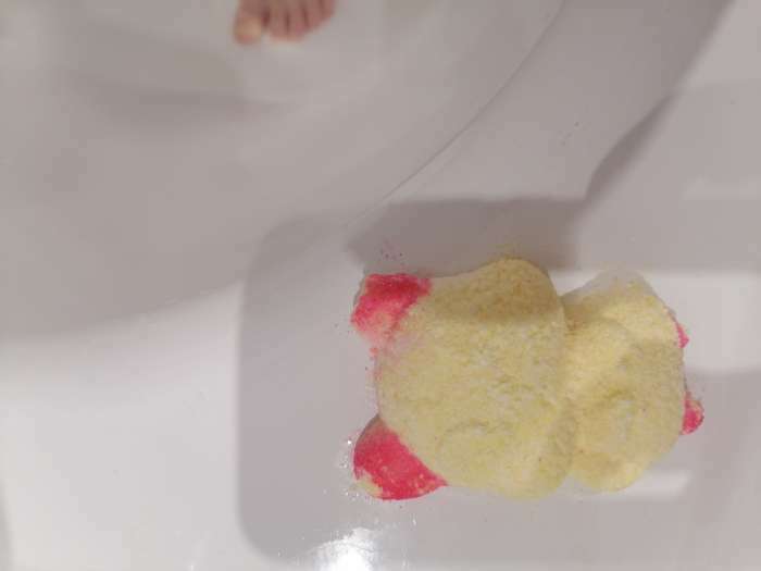 Фотография покупателя товара Бомбочка для ванн «Котёнок», персик, 60 г - Фото 1