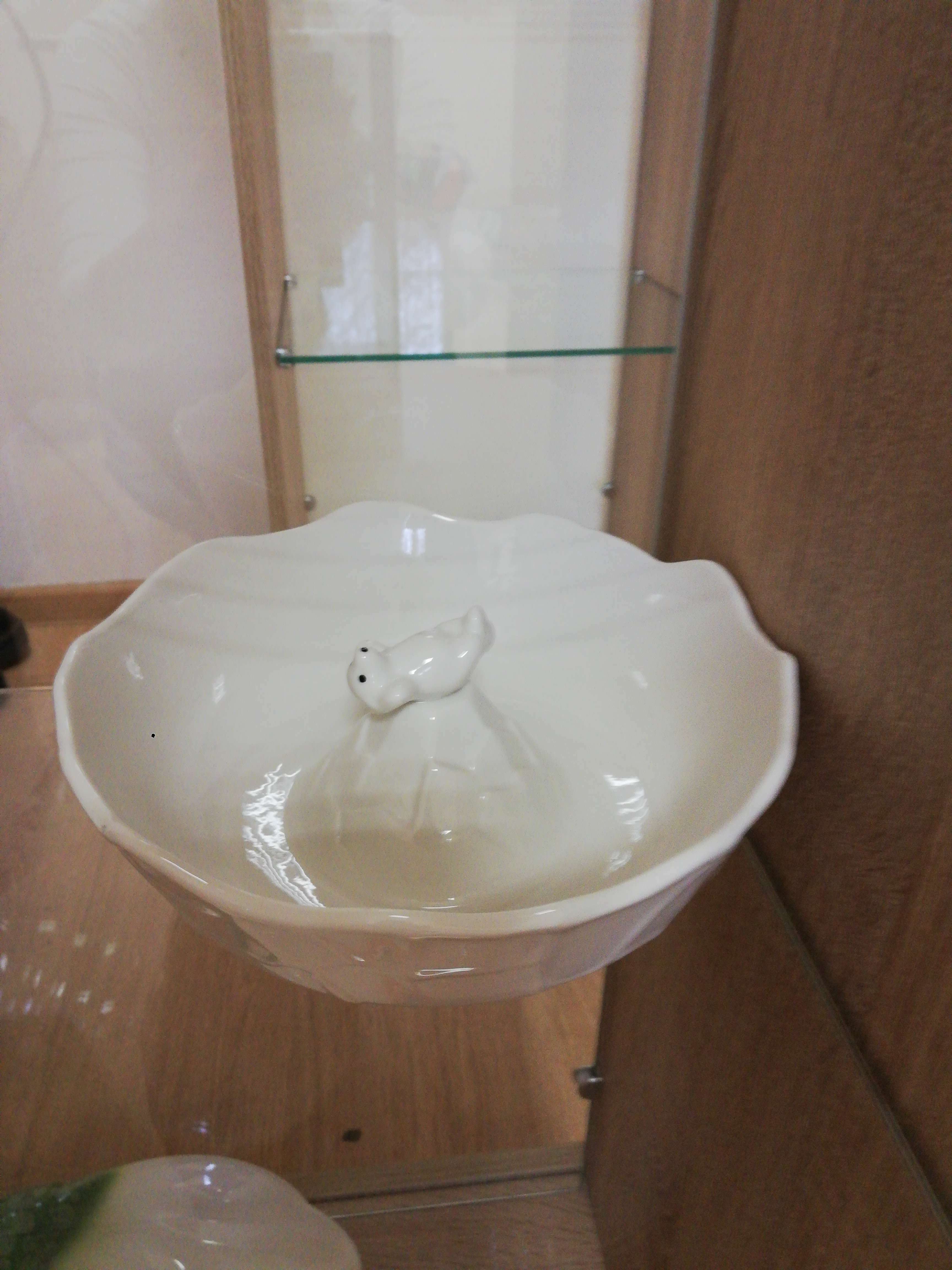 Фотография покупателя товара Конфетница керамическая «Полярный мишка», 1 л, 20×7 см - Фото 1