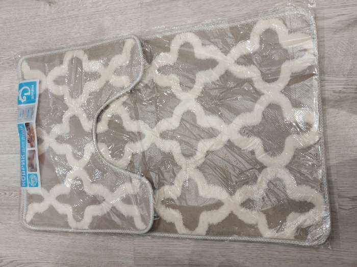 Фотография покупателя товара Набор ковриков для ванной и туалета Доляна «Трафарет», 2 шт, 40×50, 50×80 см, цвет серый - Фото 2