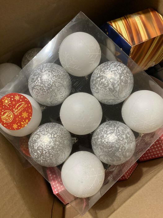 Фотография покупателя товара Ёлочные игрушки «Морозные узоры», шары новогодние, d=8 см, набор 6 шт., серебристо-белый - Фото 4