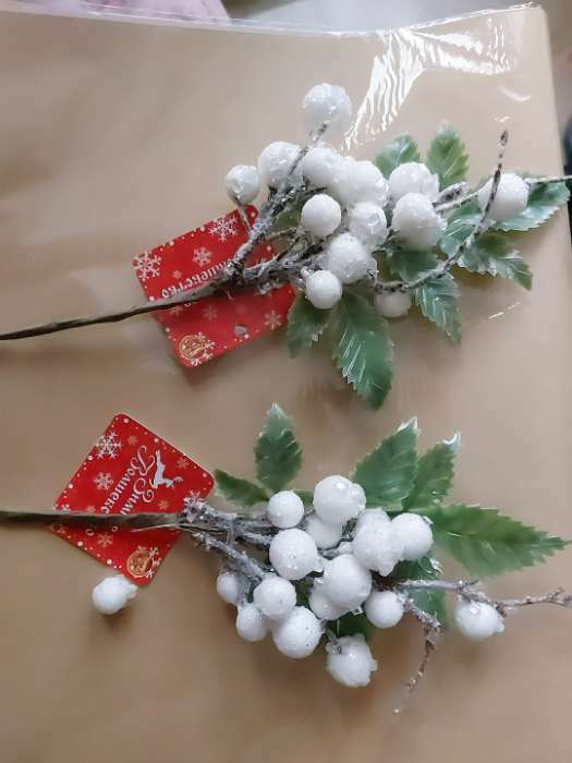 Фотография покупателя товара Декор "Зимнее очарование" ягодки листики, 20 см - Фото 3