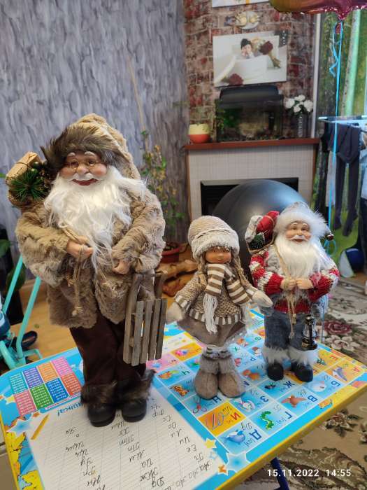 Фотография покупателя товара Дед Мороз "В меховом колпачке, подарками и санками" 47 см, коричневый - Фото 2