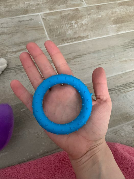 Фотография покупателя товара Игрушка жевательная суперпрочная "Кольцо", 8 см, синяя - Фото 2