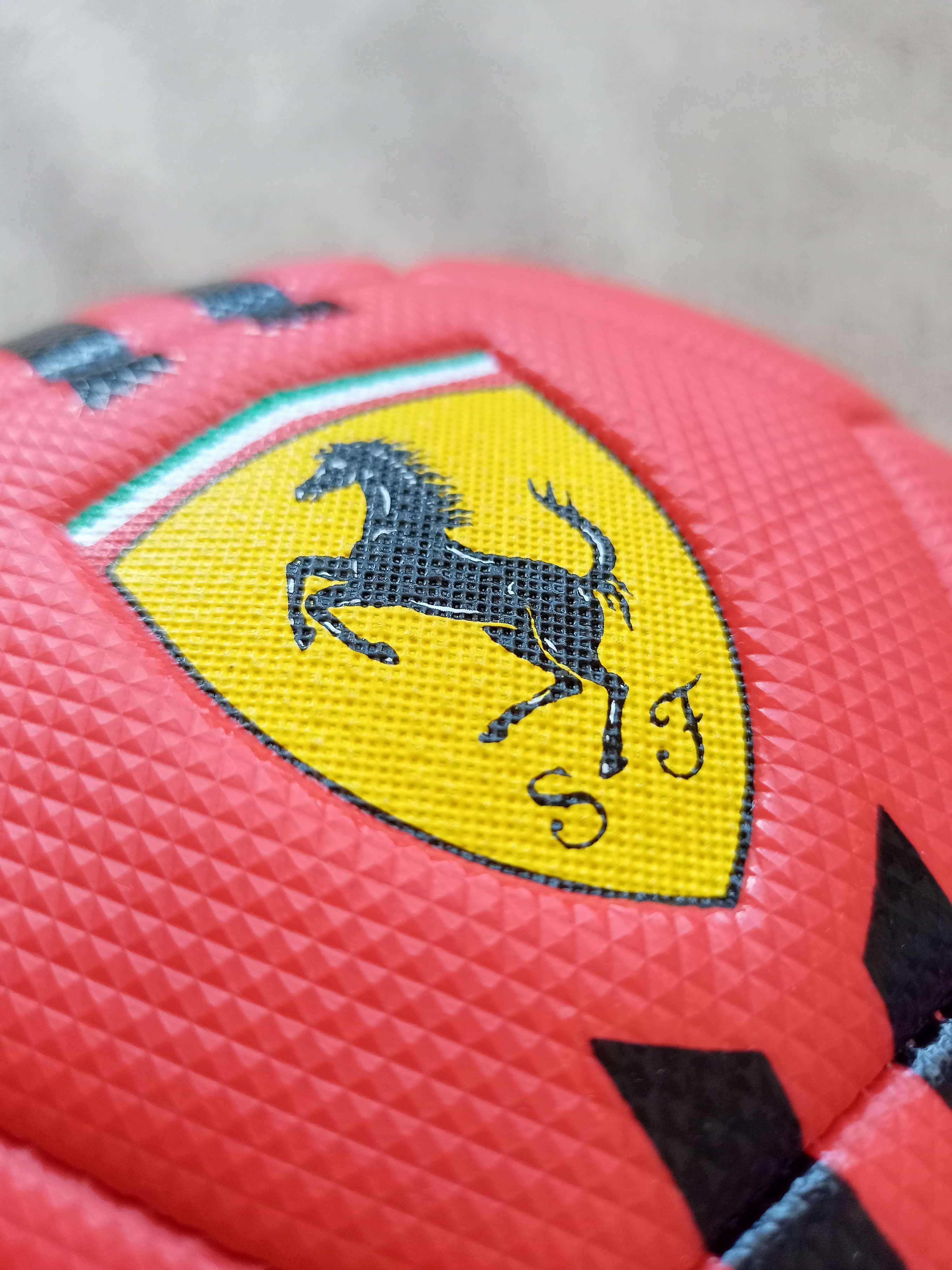 Фотография покупателя товара Мяч футбольный FERRARI р.5, цвет красный - Фото 2