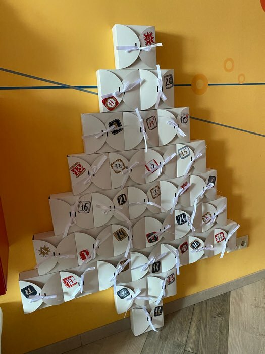 Фотография покупателя товара Коробка подарочная складная крафтовая, упаковка, 28 х 18 х 8 см - Фото 1