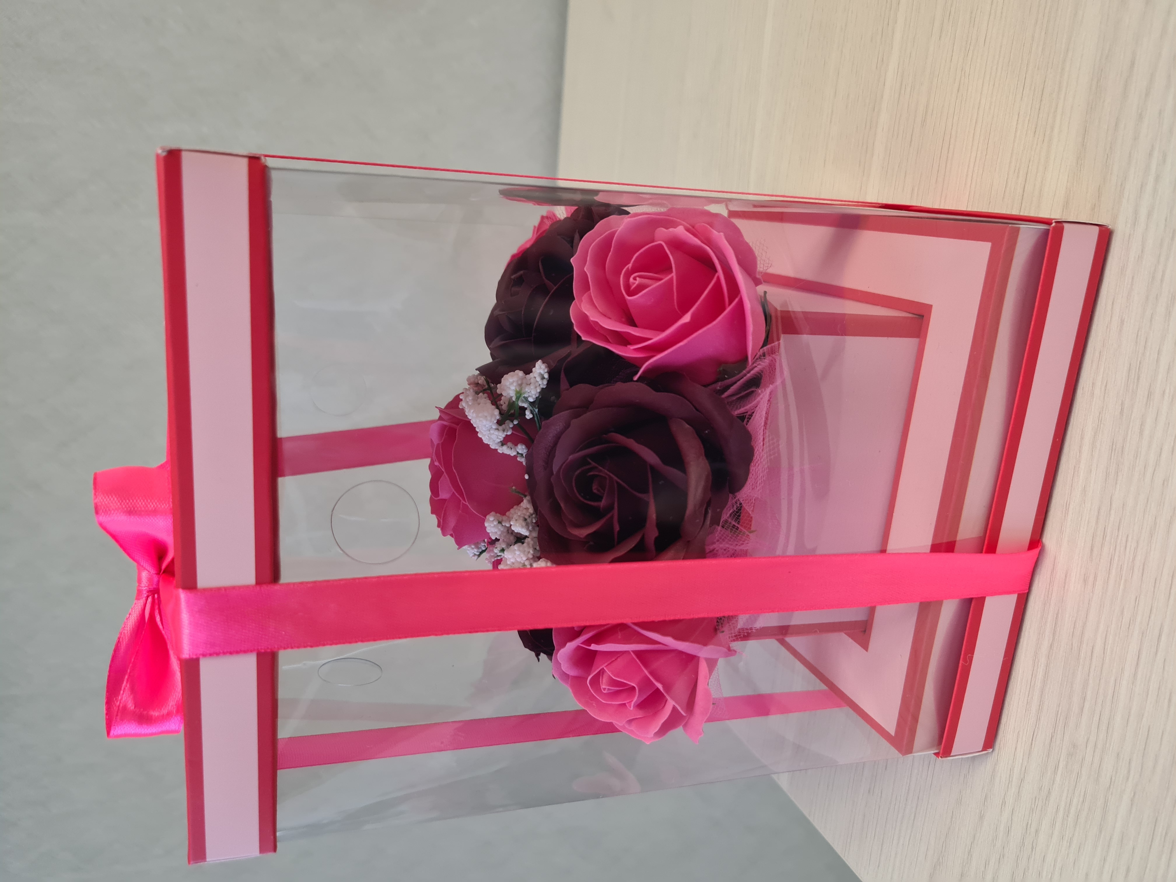 Фотография покупателя товара Коробка для цветов с вазой и PVC окнами складная, насыщенно-розовый, 16 х 23 х 16 см - Фото 7