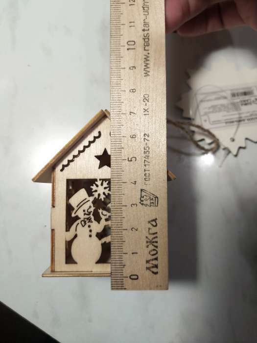 Фотография покупателя товара Ёлочная игрушка «Домик со снеговиком», от батареек, свечение RGB - Фото 2