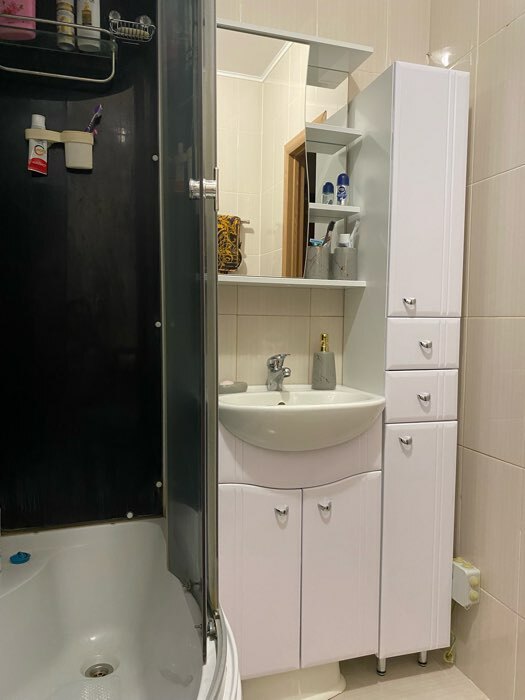 Фотография покупателя товара Пенал для ванной комнаты "Тура" с двумя дверцами и ящиками, 24 х 30 х 181 см - Фото 3