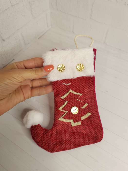 Фотография покупателя товара Носок для подарков "Помпошка" Дед Мороз, 15х18 см, микс - Фото 3