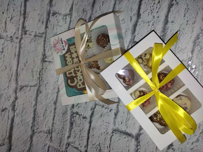 Фотография покупателя товара Коробка складная под 6 конфет, белая, 13,7 х 9,8 х 3,8 см - Фото 7