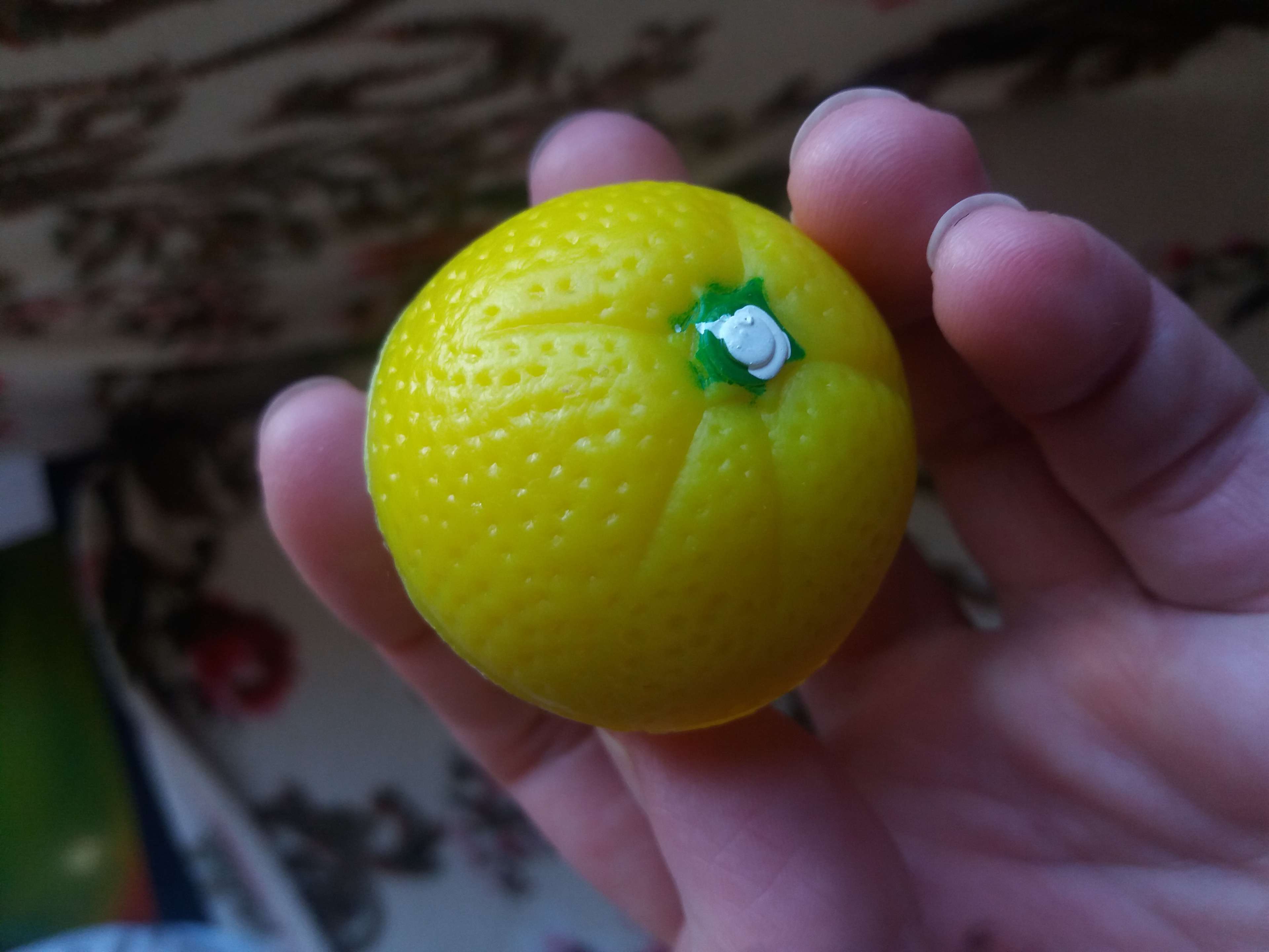 Фотография покупателя товара Мяч каучуковый «Лимон», 4,5 см - Фото 2