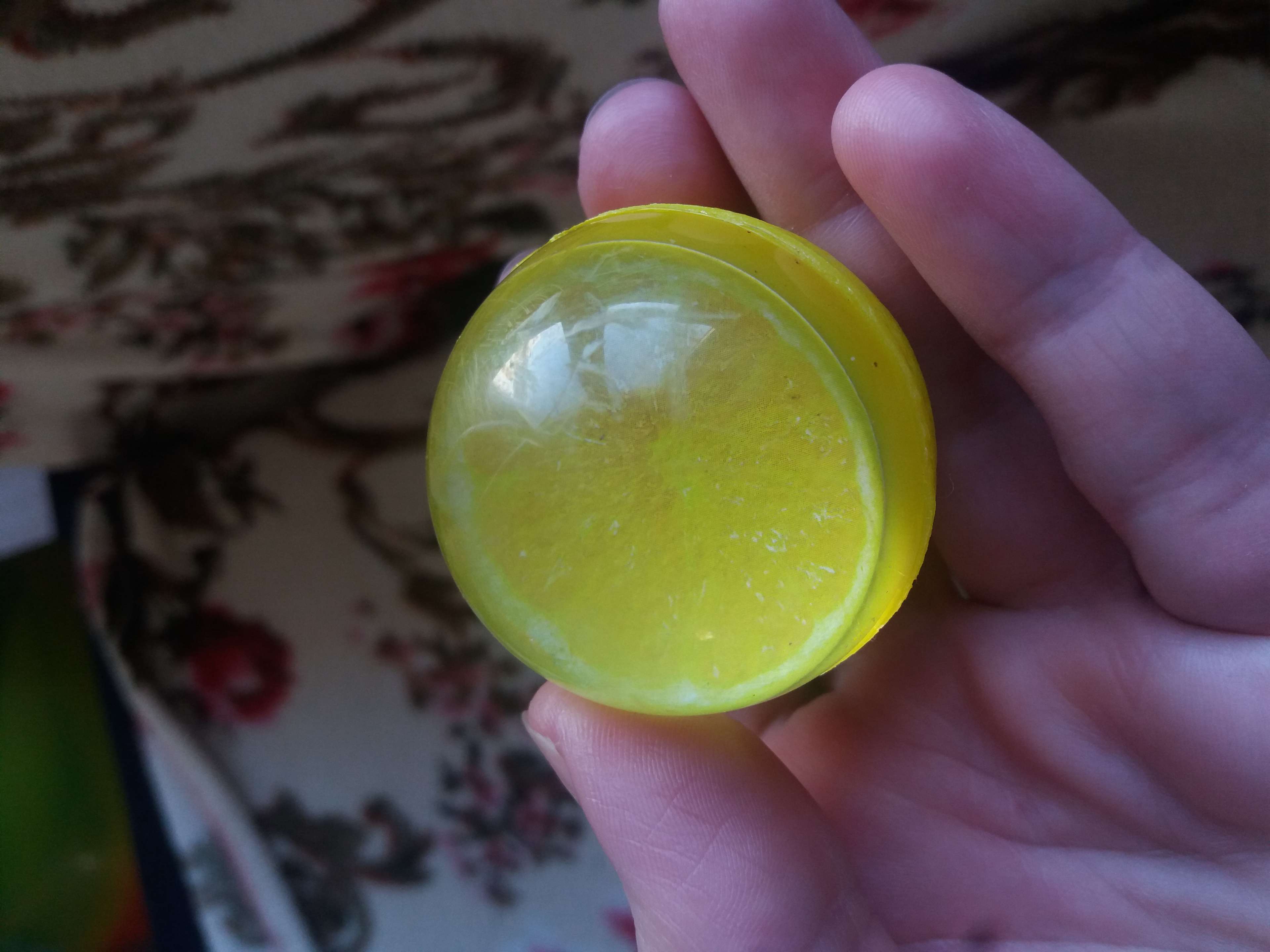Фотография покупателя товара Мяч каучуковый «Лимон», 4,5 см - Фото 3