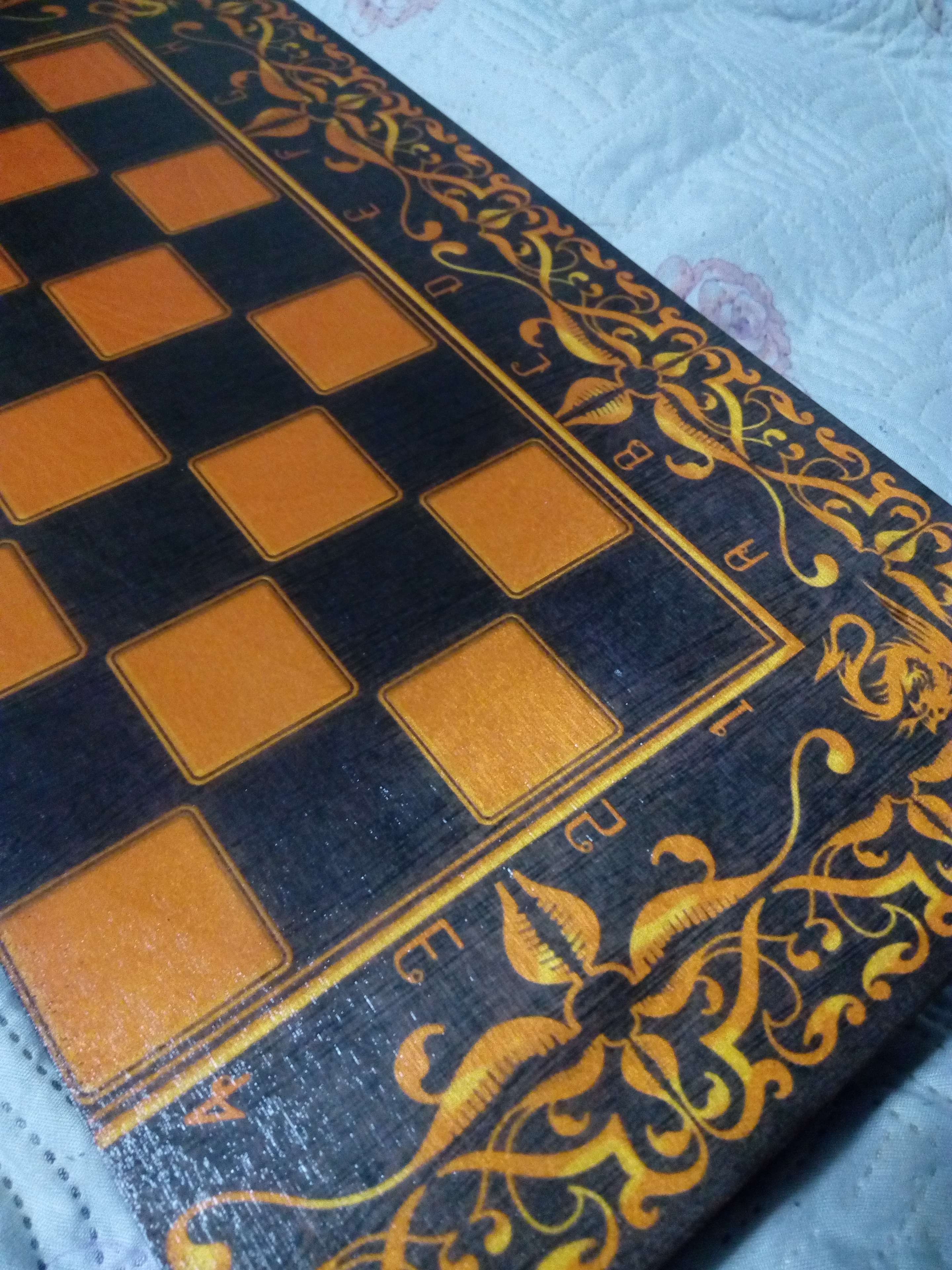 Фотография покупателя товара Шахматы деревянные 40 х 40 см "Дракон", король h-9 см, пешка h-4.5 см - Фото 4
