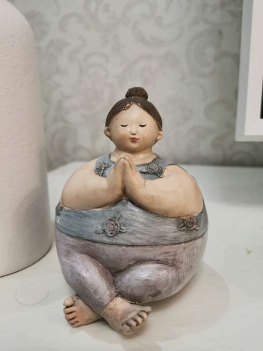 Фотография покупателя товара Фигурка полистоун «Пышечка - асана Дерево», 15×8.5×9 см - Фото 2