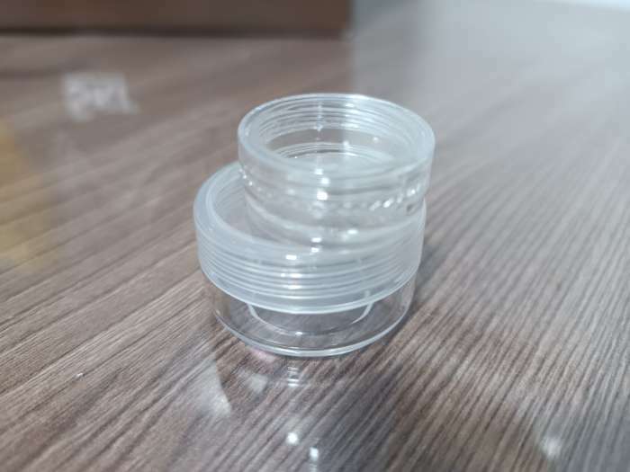 Фотография покупателя товара Шкатулка пластик для мелочей "Круг" прозрачная 1,3х2,7х2,7 см