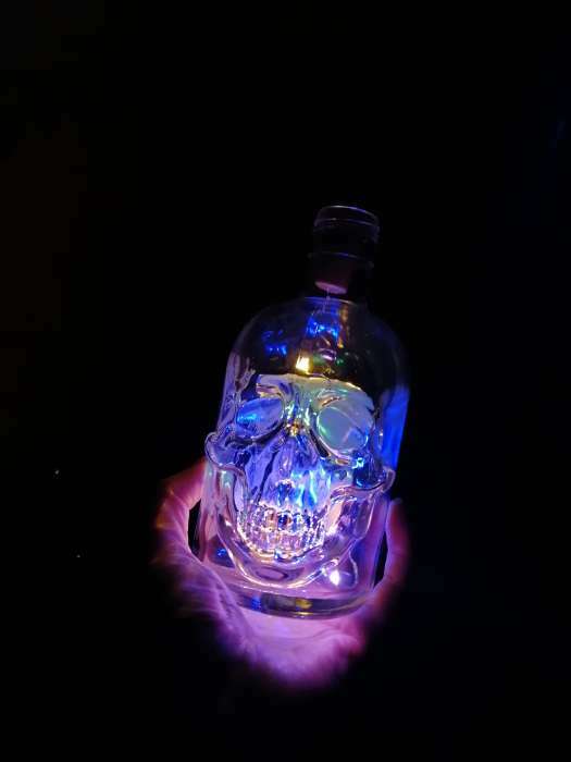 Фотография покупателя товара Гирлянда «Нить» 1 м роса с пробкой, IP20, серебристая нить, 10 LED, свечение фиолетовое, LR44х3 - Фото 79