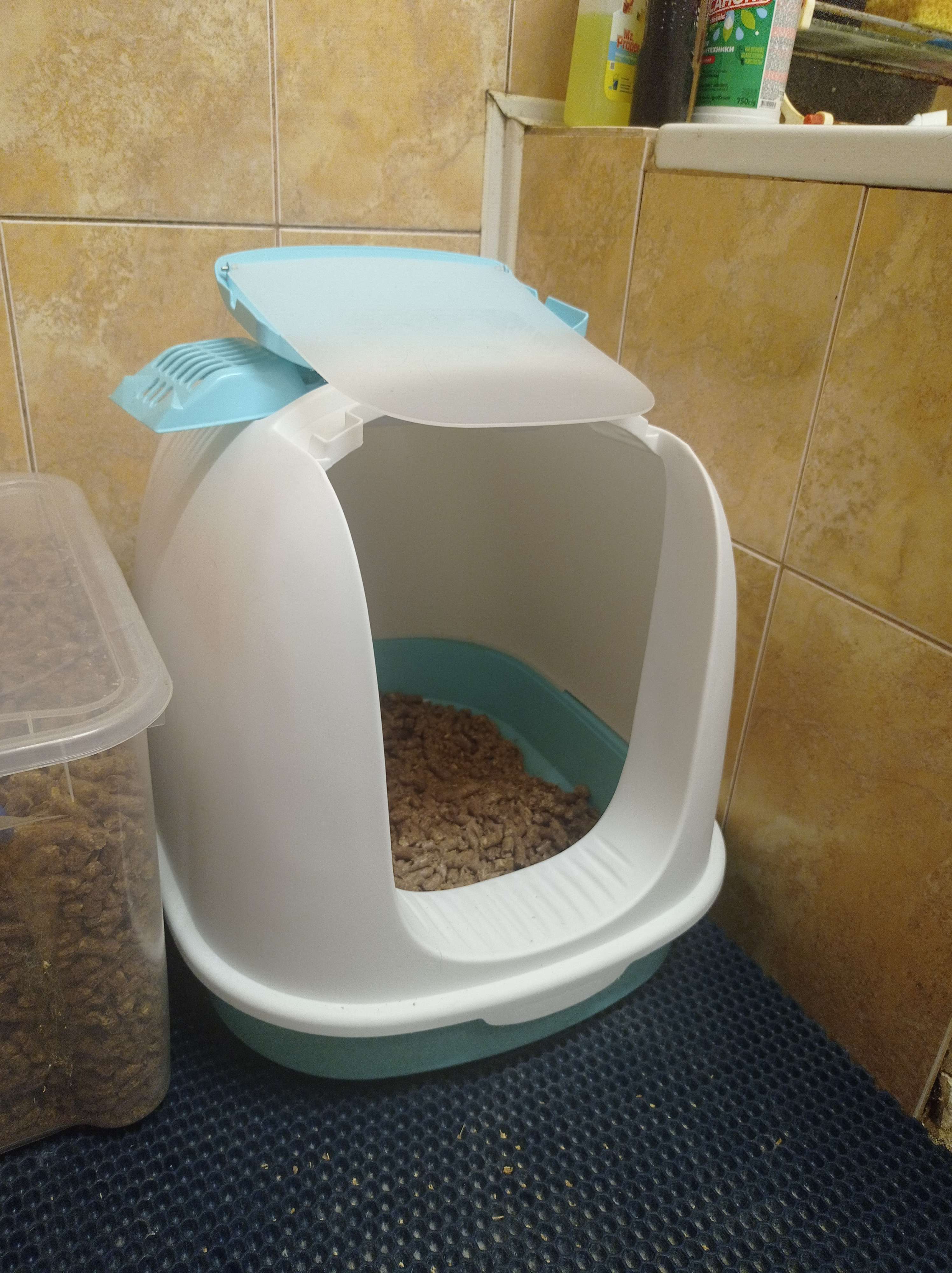 Фотография покупателя товара Туалет закрытый с совком, 47 х 40 х 39 см, бело-голубой - Фото 3