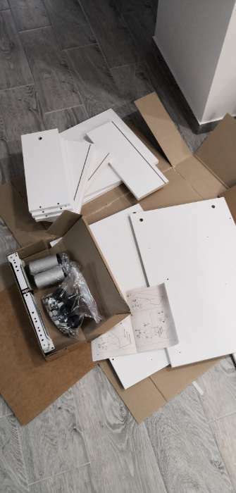 Фотография покупателя товара Компьютерный стол «КСТ-09», 1350×935×744 мм, угловой, угол правый, цвет белый - Фото 5